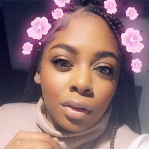 Meet your Posher, Regina